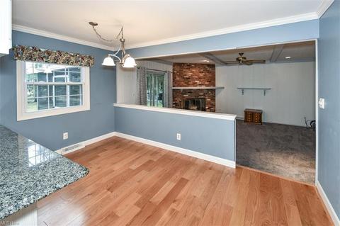 33403 Cromwell Dr, Solon, OH 44139 photo 8