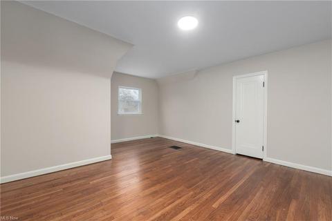 134 E 211th St, Euclid, OH 44123 photo 29