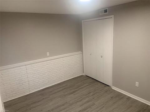 151 Winthrop Dr, Elyria, OH 44035 photo 7
