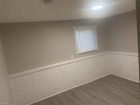 151 Winthrop Dr, Elyria, OH 44035 photo 6