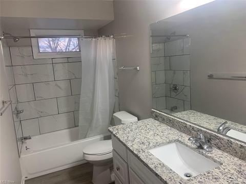 151 Winthrop Dr, Elyria, OH 44035 photo 13