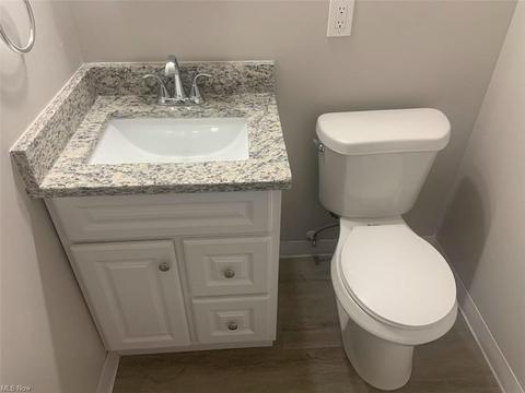 151 Winthrop Dr, Elyria, OH 44035 photo 17