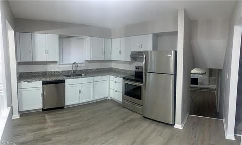 151 Winthrop Dr, Elyria, OH 44035 photo 5