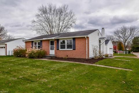 2002 38th St NE, Canton, OH 44705 photo 1