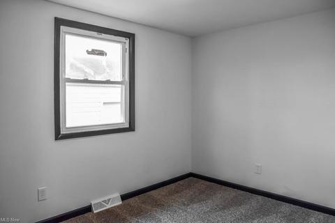 2002 38th St NE, Canton, OH 44705 photo 15