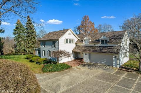 1744 Highland Ln, Ashtabula, OH 44004 photo 2