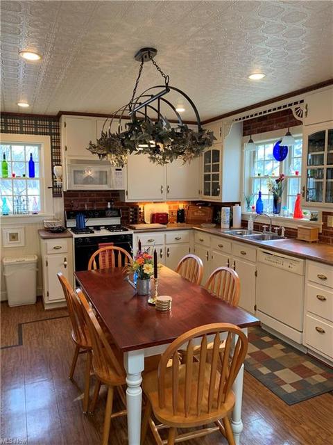 930 E Smith Rd, Medina, OH 44256 photo 2