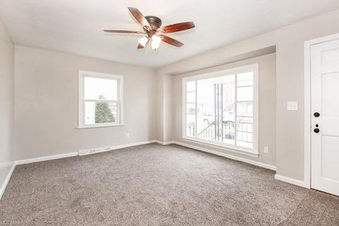 2414 E 34th St, Lorain, OH 44055 photo 3