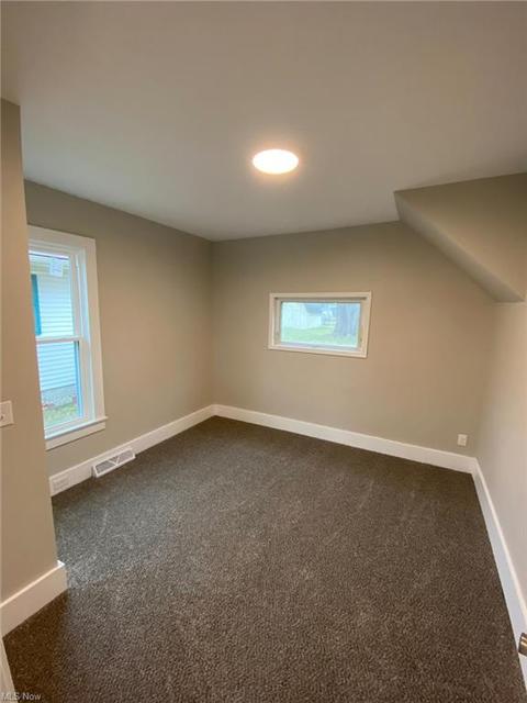 438 E 5th St, Dover, OH 44622 photo 10