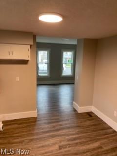 438 E 5th St, Dover, OH 44622 photo 5