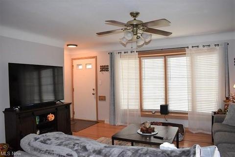 3200 Augustine Dr, Parma, OH 44134 photo 7