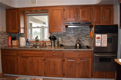 3200 Augustine Dr, Parma, OH 44134 photo 10