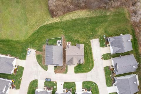 105 Manning Ct, Elyria, OH 44035 photo 5