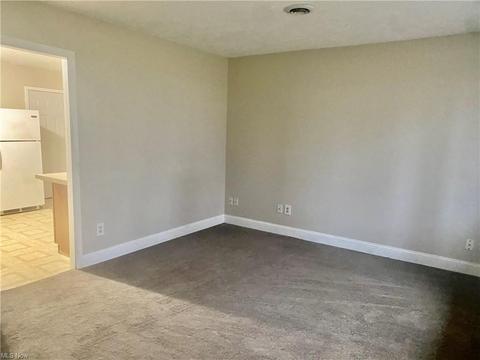 619 Denison Ave, Elyria, OH 44035 photo 3
