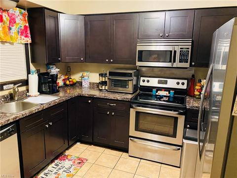 250 13th St, Elyria, OH 44035 photo 5