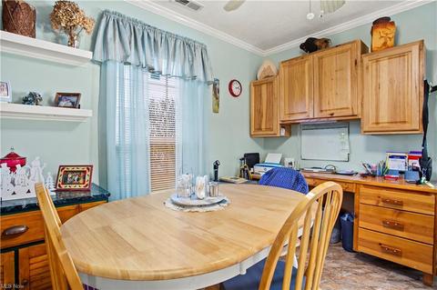 19 Valley Forge Ln, Elyria, OH 44035 photo 9