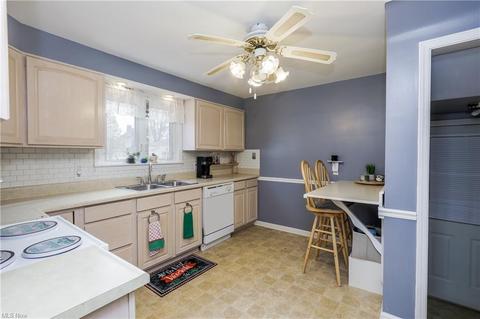 316 Raff Rd NW, Canton, OH 44708 photo 6