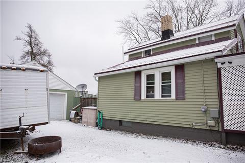 1021 Hamlin Dr, Ashtabula, OH 44004 photo 5