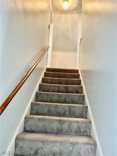 930 E 260th St, Euclid, OH 44132 photo 7