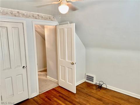 930 E 260th St, Euclid, OH 44132 photo 9
