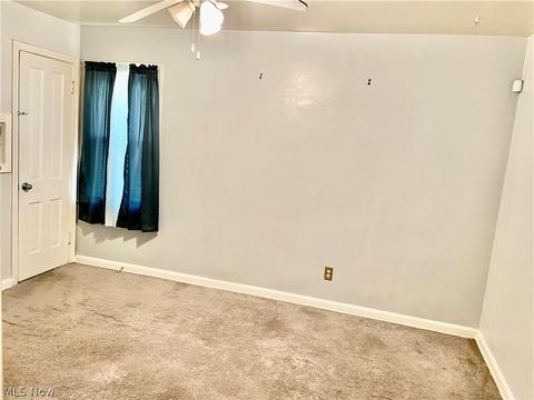 930 E 260th St, Euclid, OH 44132 photo 4