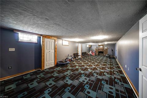 730 Patterson Ave, Akron, OH 44310 photo 5