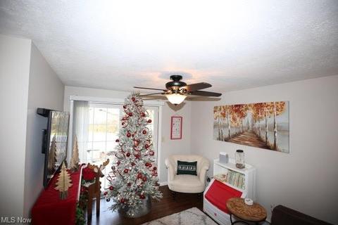 137 E 5th Ave, Berea, OH 44017 photo 8