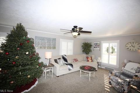 137 E 5th Ave, Berea, OH 44017 photo 9