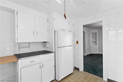 141 E 270th St, Euclid, OH 44132 photo 10