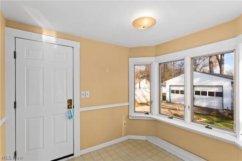 141 E 270th St, Euclid, OH 44132 photo 13