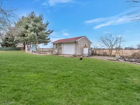 2021 W River Rd S, Elyria, OH 44035 photo 33