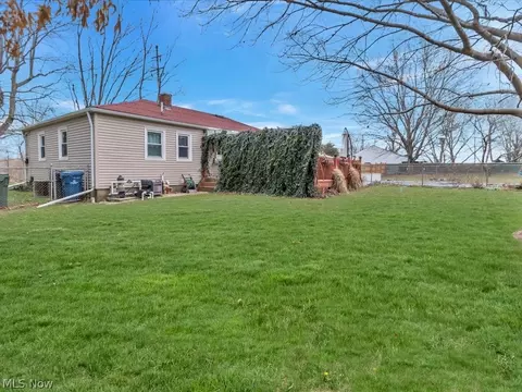 2021 W River Rd S, Elyria, OH 44035 photo 34