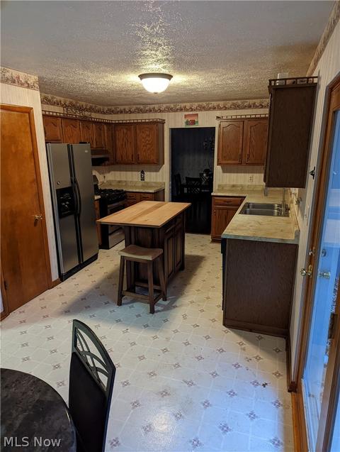 3 Manor Dr, Cambridge, OH 43725 photo 8