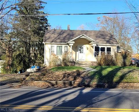 3827 E Waterloo Rd, Akron, OH 44312 photo 1