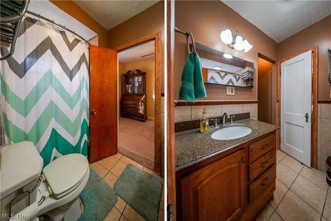 3827 E Waterloo Rd, Akron, OH 44312 photo 21
