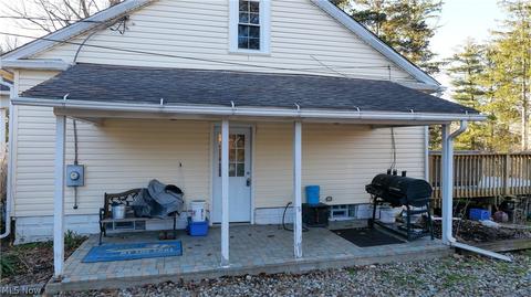 3827 E Waterloo Rd, Akron, OH 44312 photo 2