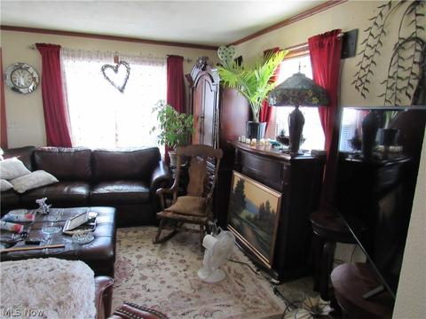 99 Andrew St, Berea, OH 44017 photo 6