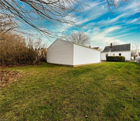 24351 Devoe Ave, Euclid, OH 44123 photo 24