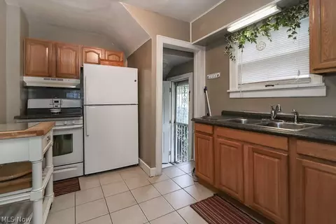 1126 Diagonal Rd, Akron, OH 44320 photo 9