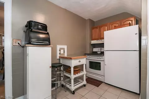 1126 Diagonal Rd, Akron, OH 44320 photo 10