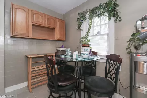 1126 Diagonal Rd, Akron, OH 44320 photo 13