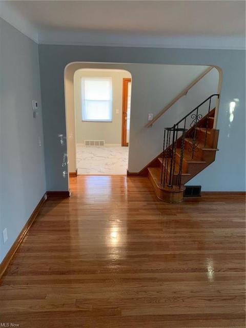 285 E 193rd St, Euclid, OH 44119 photo 4