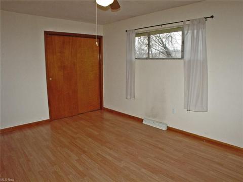 38 1st St, Beech Bottom, WV 26030 photo 8