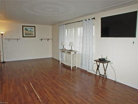 38 1st St, Beech Bottom, WV 26030 photo 2