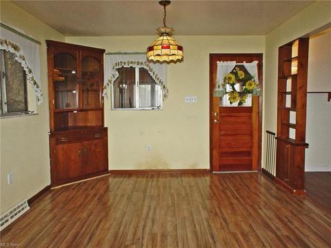 38 1st St, Beech Bottom, WV 26030 photo 4