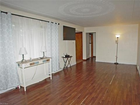 38 1st St, Beech Bottom, WV 26030 photo 3