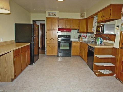 38 1st St, Beech Bottom, WV 26030 photo 5