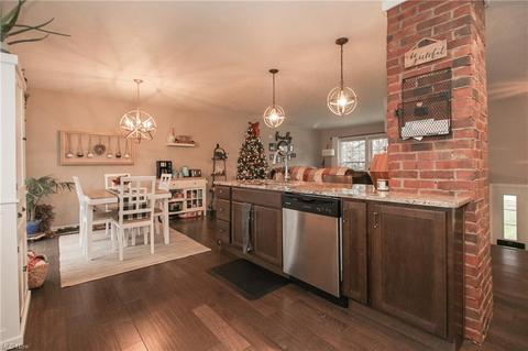5667 Rangeview Dr, Seven Hills, OH 44131 photo 9