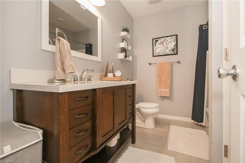5667 Rangeview Dr, Seven Hills, OH 44131 photo 11