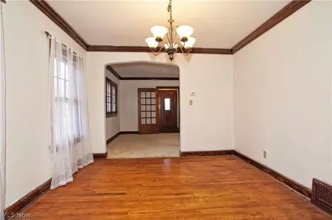 341 E 197th St, Euclid, OH 44119 photo 5